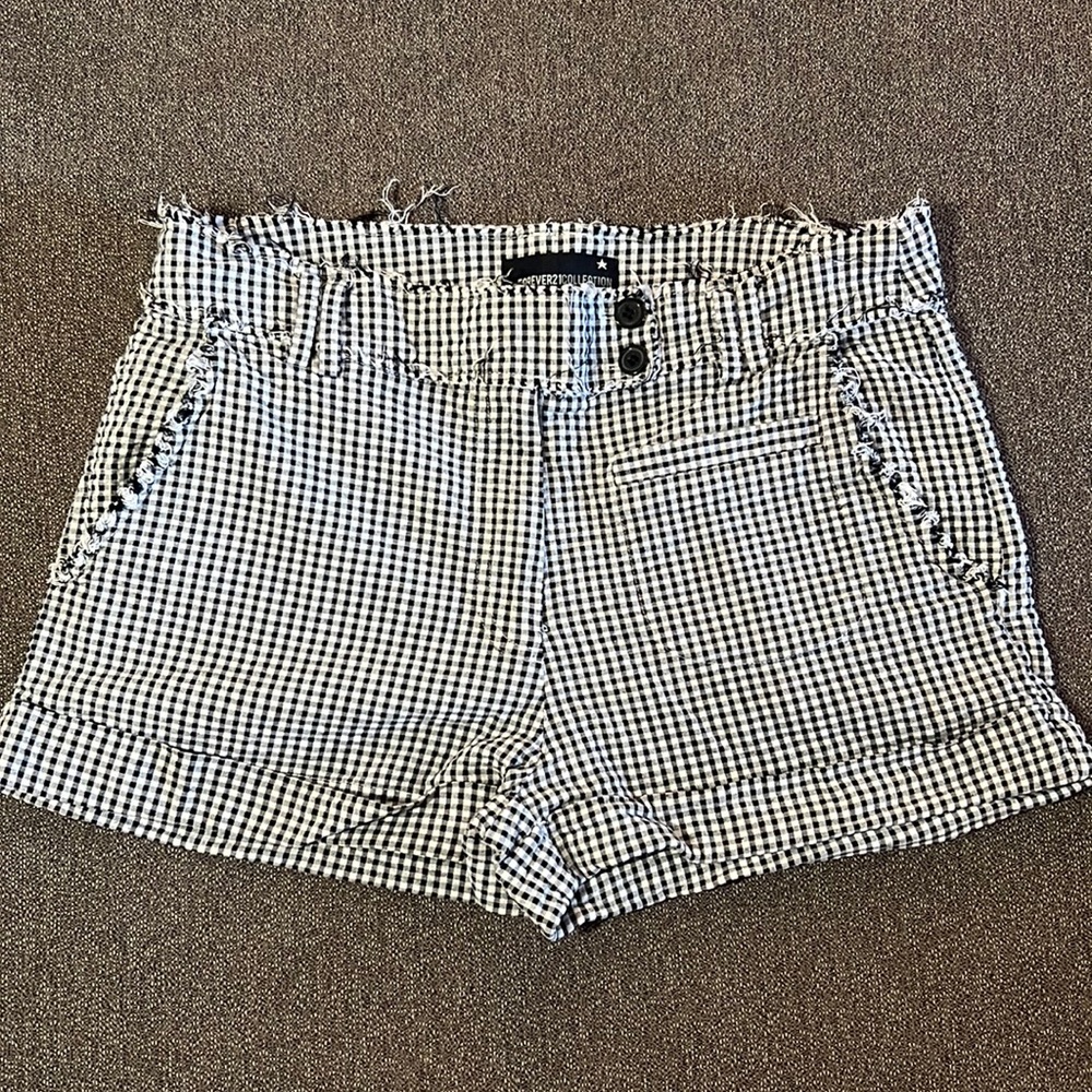 Forever 21 Women’s  black and white checkered shorts.